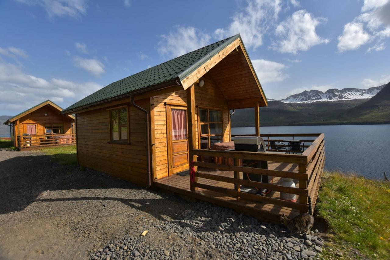 Sólbrekka Holiday Homes Mjoifjorthur Exterior foto